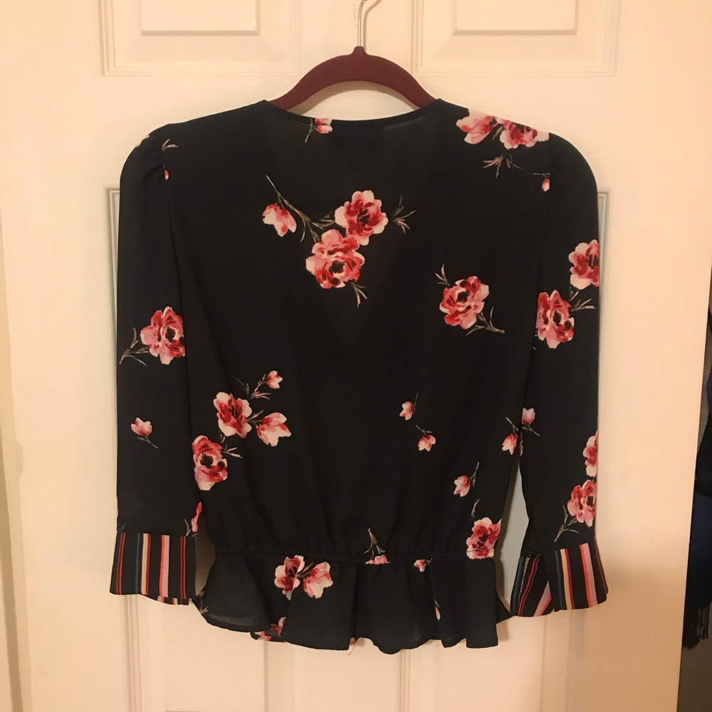 Flowery Blouse - Picture 4 of 4